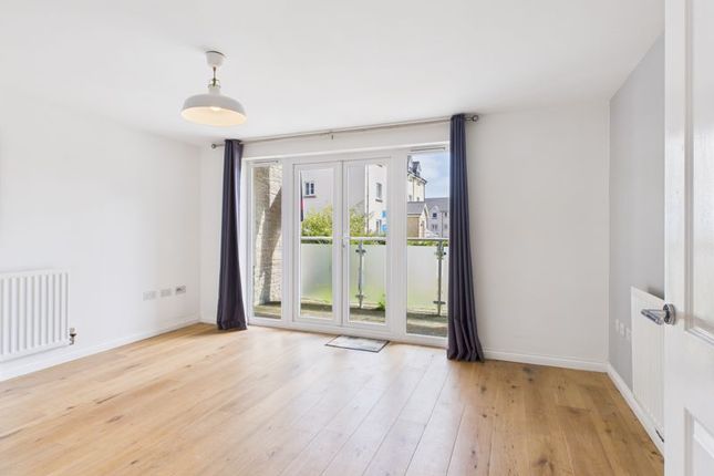 27, Trelowen Drive, Penryn photo 2
