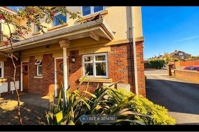 Heath Court, MaesYCoed Road, Cardiff photo 2