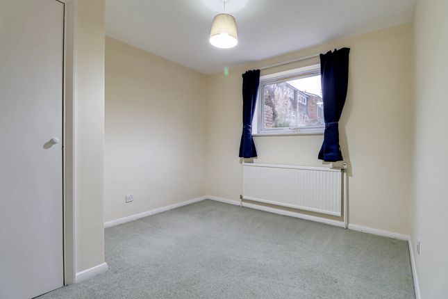 19, Haddon Court, Harpenden photo 3