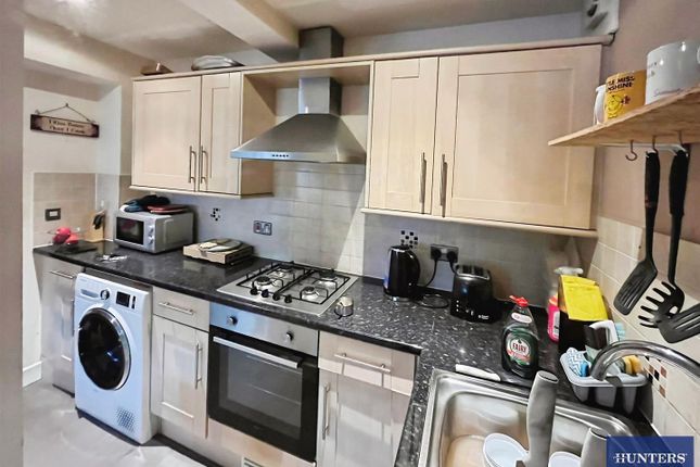 5, Butlers View, Halifax photo 2