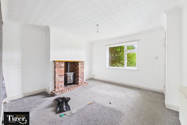 370, Warley Road, Blackpool photo 3