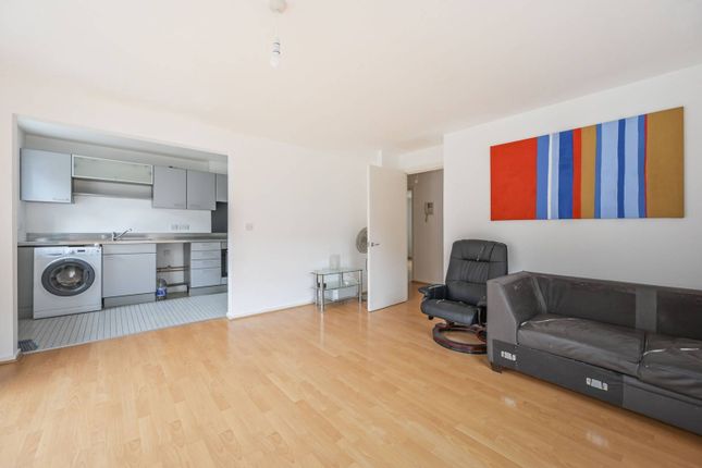 Flat for sale in The Formation, Gallions Reach, London