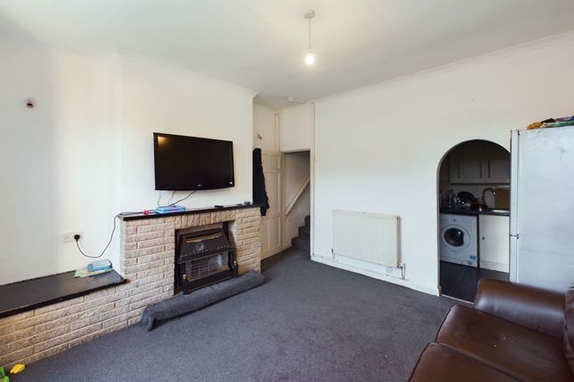 4a Agar Street, Bradford photo 3