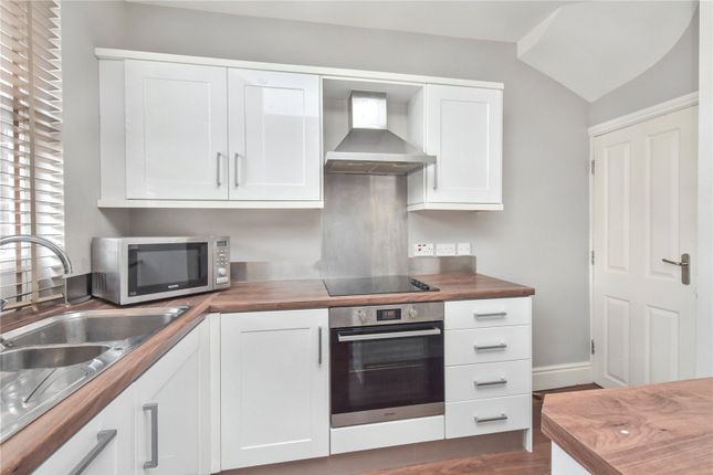 2, Argie Terrace, West Yorkshire photo 3