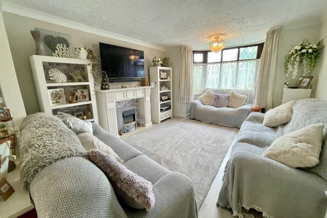 61, Cannon Lane, Luton photo 3