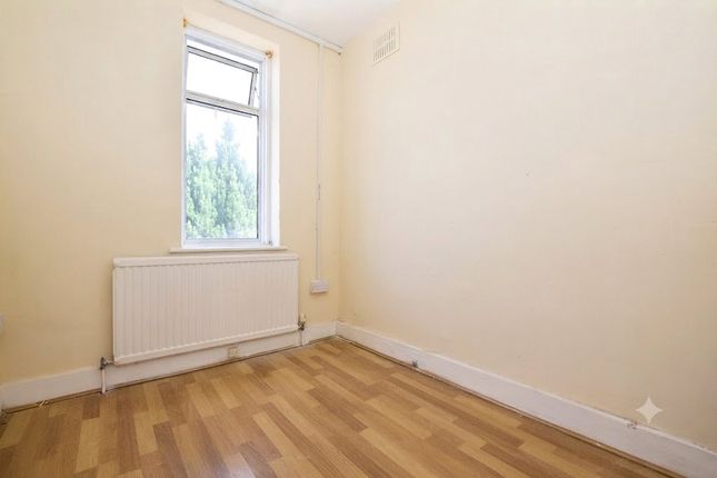 19, Essex Road, Essex Road photo 4