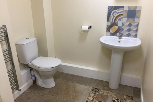 Well-Maintained Bathroom With Pedestal Sink, WC An...