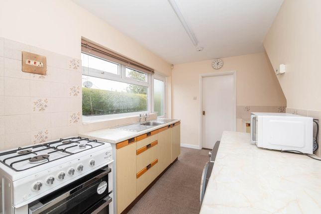 22, Trueman Close, Canterbury photo 4
