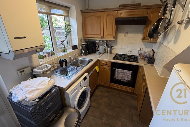 Acer Avenue, HAYES photo 2