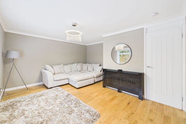 20 Tarbert Court, Hamilton photo 2