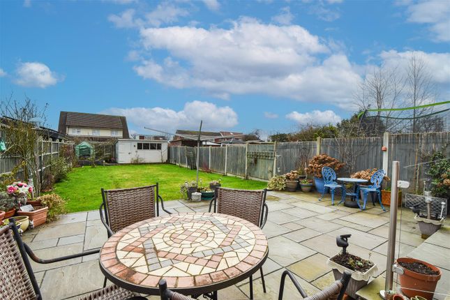 16, Homeway, Romford photo 4