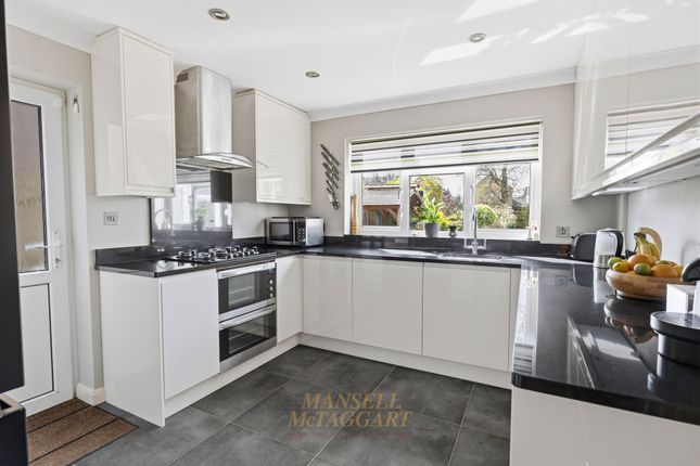 Ashiana Turners Hill Road, Crawley photo 2