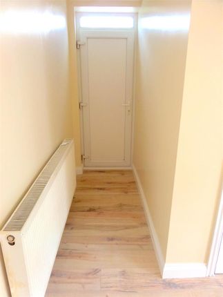 Annex, 21, Ash Grove, Middlesex photo 2