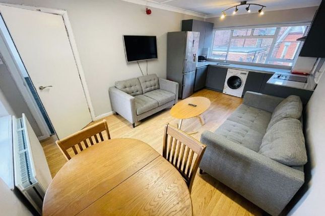 Thumbnail Shared accommodation to rent in Arthur Avenue, Nottingham