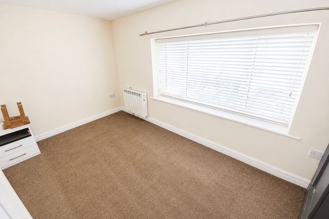 D, 11, Red Bank Road, Blackpool photo 3