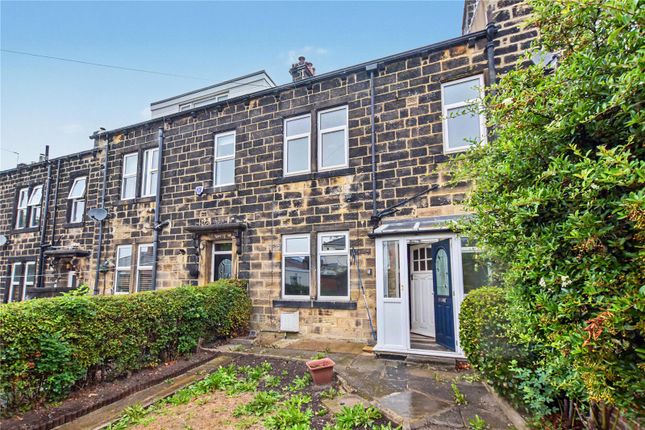 1-bed terraced on 11, Hawthorn Crescent, Leeds, £90,000