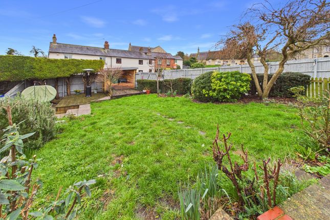 3 Grafton Road, Towcester photo 3