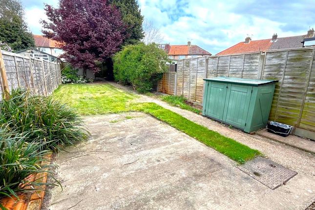 6, Downlands Avenue, Worthing photo 2
