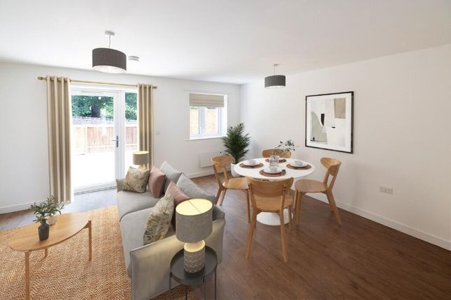 Strato, Benwell Dene Terrace, Newcastle photo 2