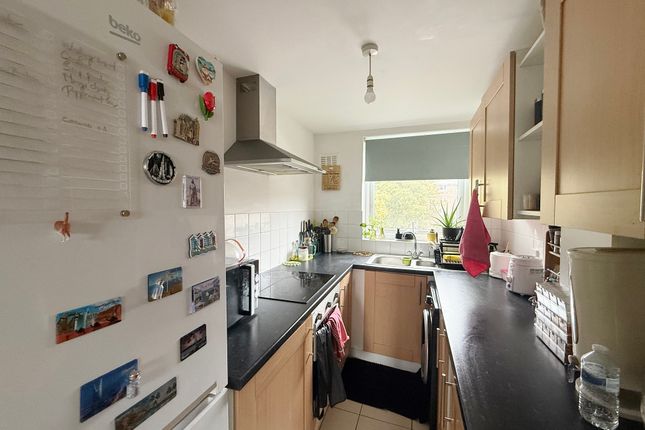 Wendover Road, Havant photo 5