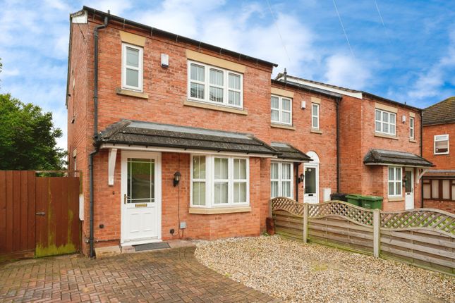 Detached house for sale in Hollymount, Worcester, Worcestershire
