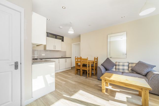 Thumbnail Flat to rent in Aldeburgh Street, Greenwich, London