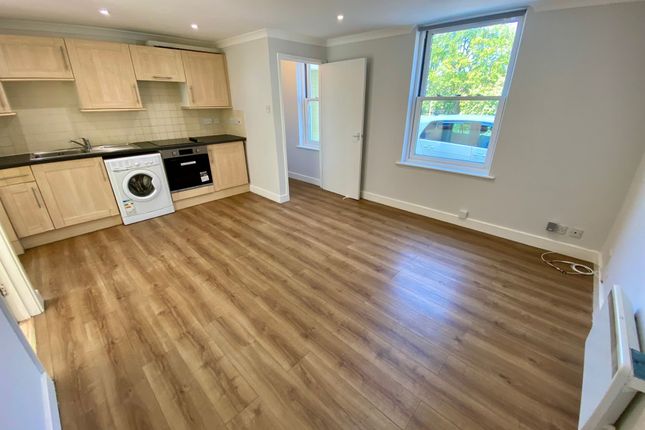 Flat 7, Charlotte House The Street, Ashtead photo 2