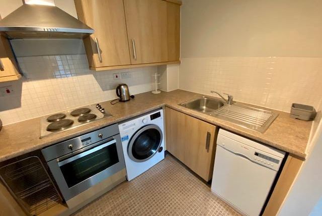 76 Park View, Grenfell Road, MAIDENHEAD photo 2
