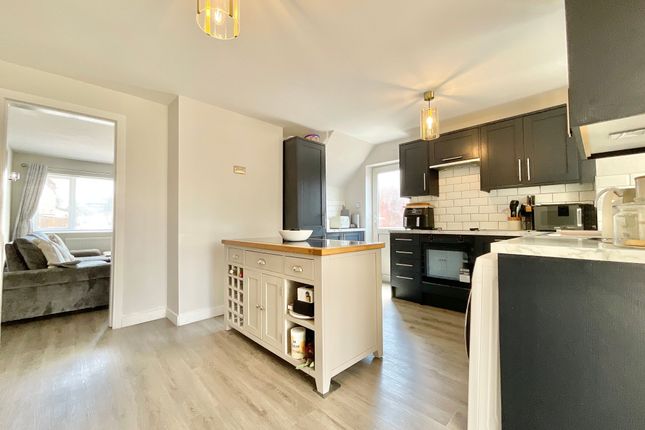 7 Hollies Brook Close, Stafford photo 3