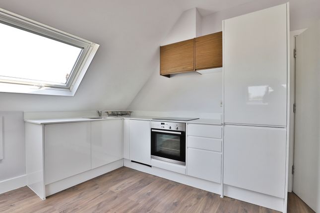 Flat 6, 1, Kingsbridge Road, Dorset photo 4