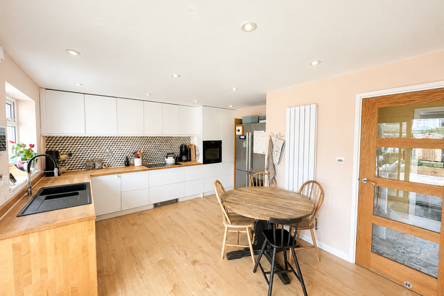 1, Fishers Close, Staplehurst photo 4