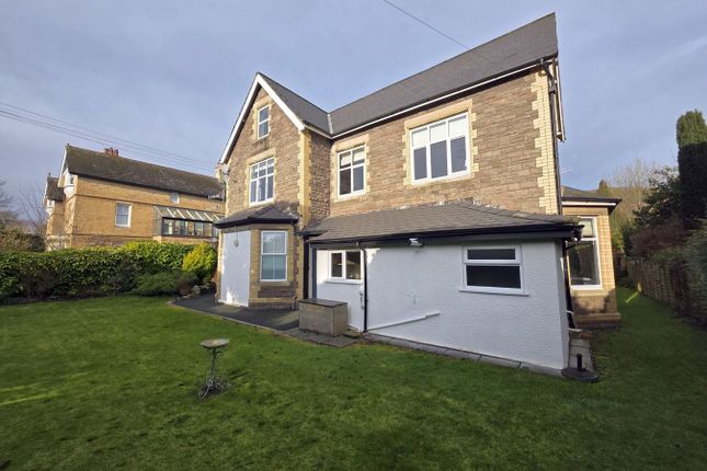 Avenue Court, Avenue Road, Abergavenny photo 2