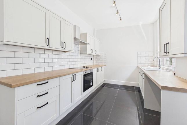 61 Knutsford Road, Warrington photo 3