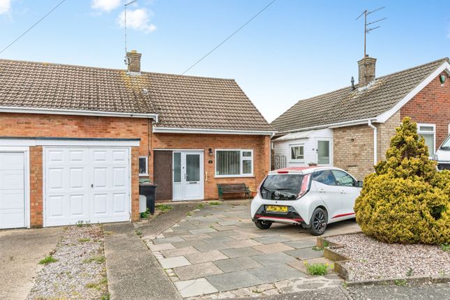 2-bed house on 18, Barker Close, RUSHDEN, £185,000