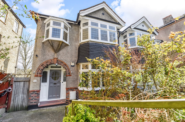 Thumbnail Semi-detached house to rent in Avondale Road, South Croydon