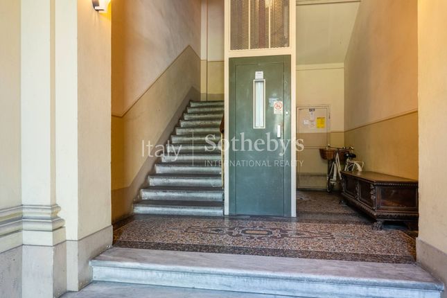 Triplex for sale in Viale Giosuè Carducci, Lucca, Toscana