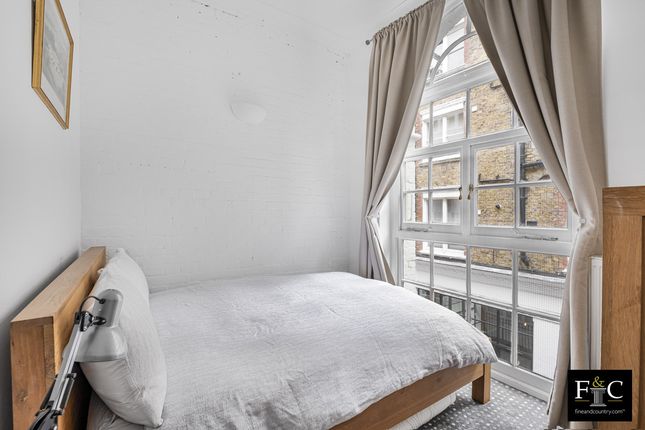 Boswell Court, London photo 5