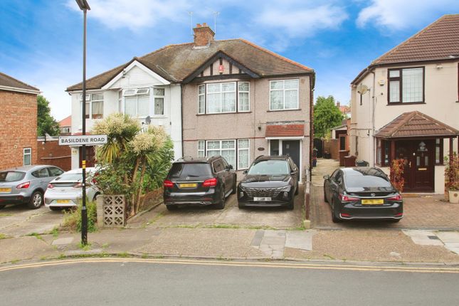 Thumbnail Semi-detached house to rent in Basildene Road, Hounslow