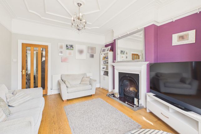 28, Ings Road, Hull photo 3
