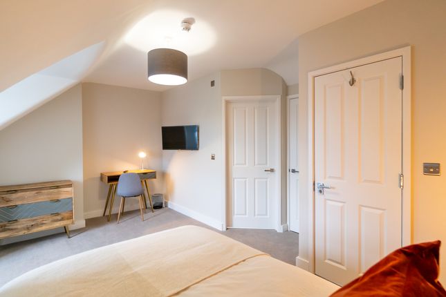 Room 6, 22, Wantage Road, Reading photo 4