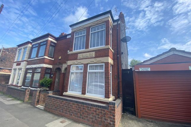End terrace house for sale in Whitworth Street, Hull
