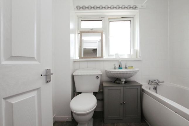 30, Blake Road, Bristol photo 5