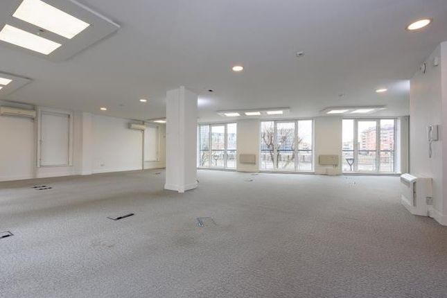 Office for sale in 12 Calico House, Plantation Wharf, Battersea