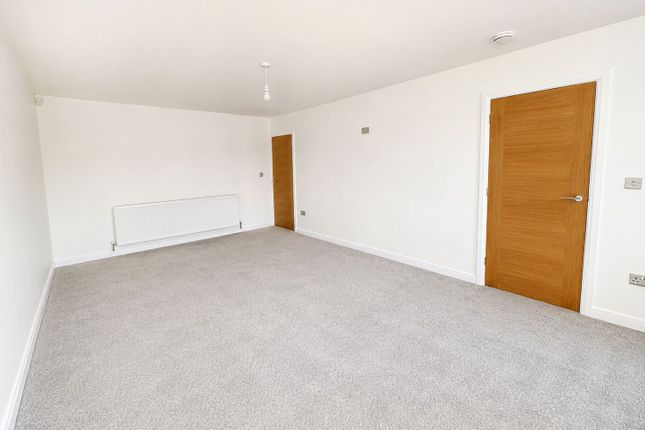 1, Oakleigh Grove, Bradford photo 4
