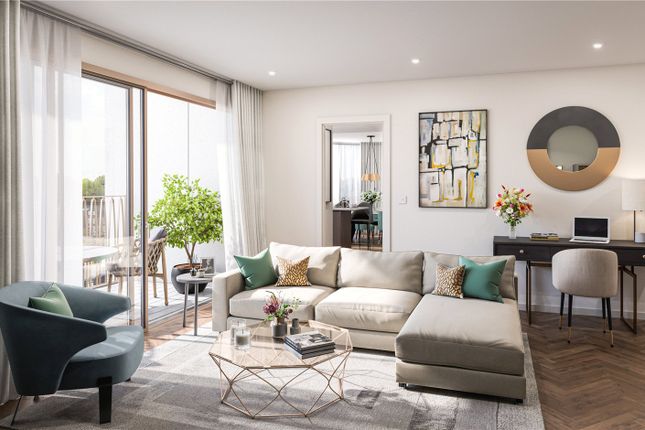 Flat for sale in Kings Road Park, Fulham Broadway