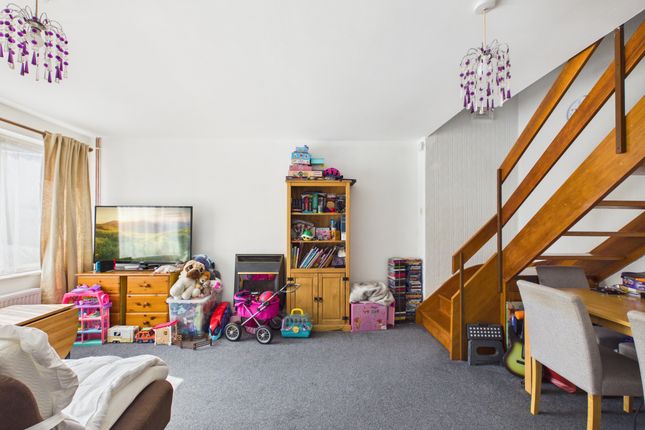 4, Slatelands Close, Plympton photo 3
