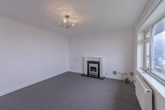 5, Davnic Close, Pontypridd Street, Barry photo 3