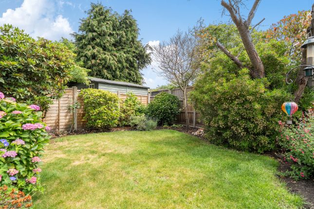 48, Wolsey Drive, Surrey photo 4