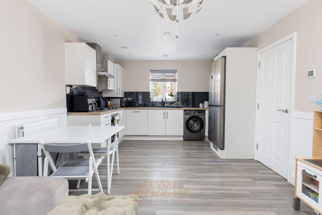 Flat 1, Sandpiper House, Horley photo 2