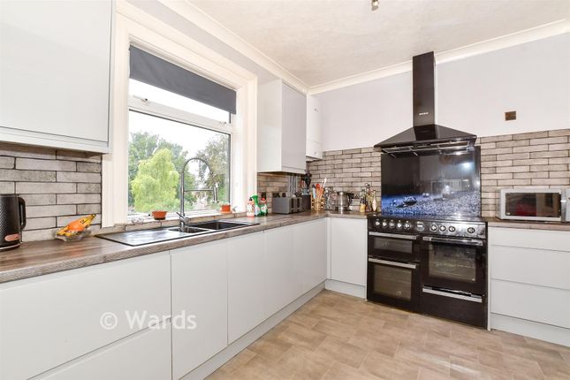 164, Maidstone Road, Chatham photo 4